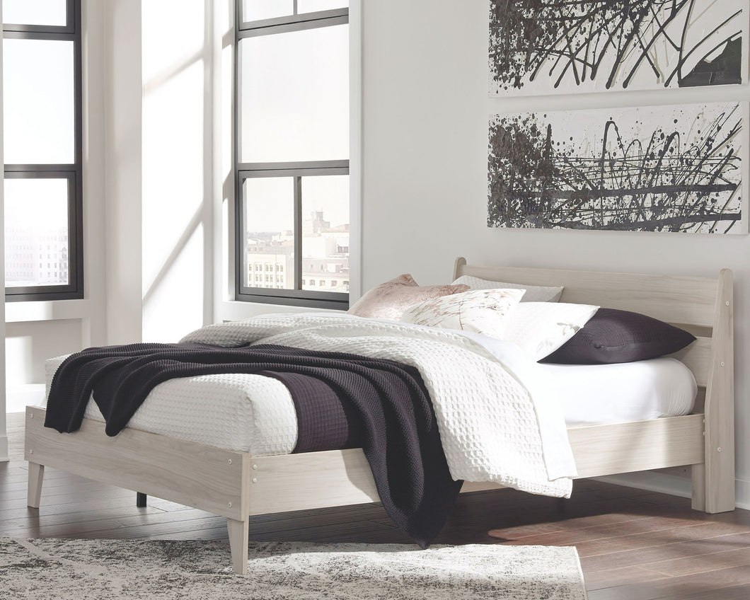 Socalle Panel Platform Bed