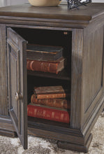 Wyndahl Chairside End Table