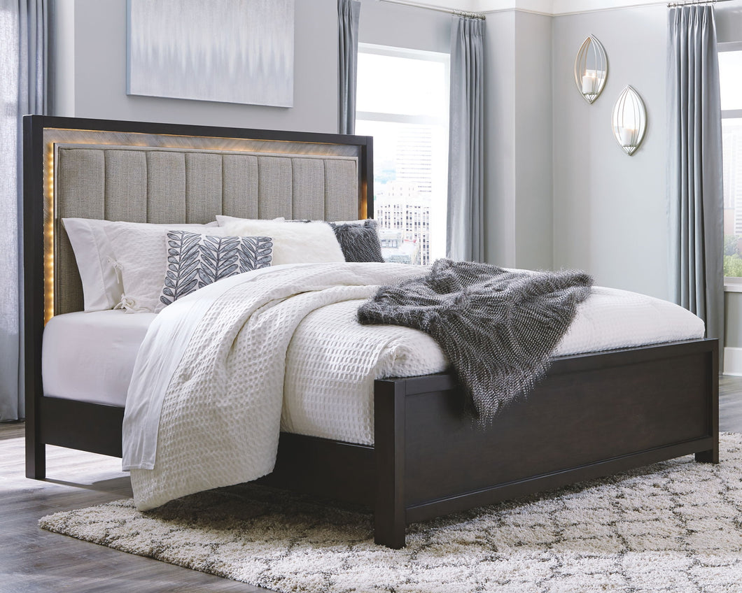 Maretto Upholstered Panel Bed