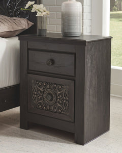 Paxberry Bedroom Set