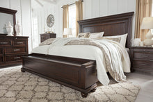 Brynhurst Bedroom Set