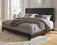 Vintasso Upholstered Bed