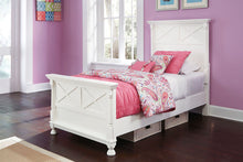 Kaslyn Panel Bed