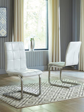 Madanere Dining Room Set
