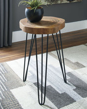 Eversboro Accent Table