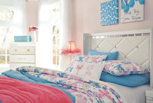 Dreamur Bedroom Set