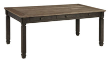 Tyler Creek Dining Room Set