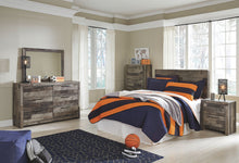 Derekson Bedroom Set