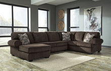 Jinllingsly Sectional with Chaise