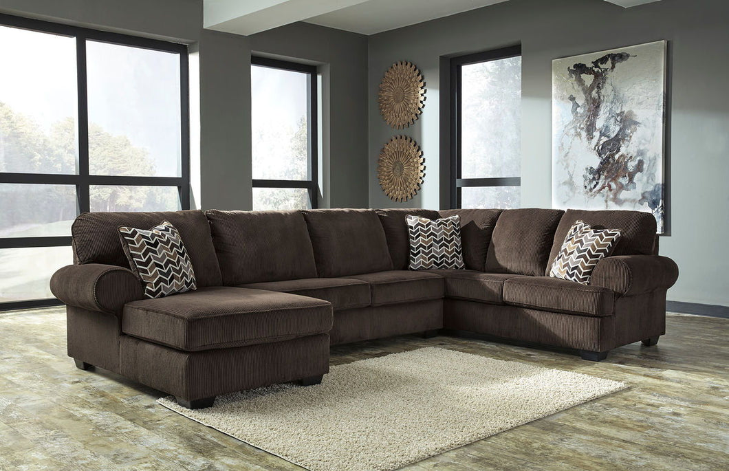 Jinllingsly Sectional with Chaise