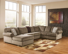 Jessa Place Sectional with Chaise