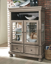 Lettner Dining Room Set