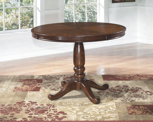 Leahlyn Dining Room Set