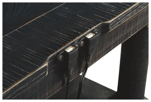 Dannerville Accent Table