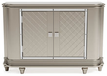 Chevanna Dining Server