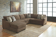 Justyna Sectional with Chaise