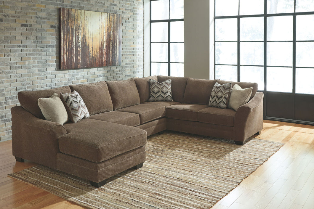 Justyna Sectional with Chaise