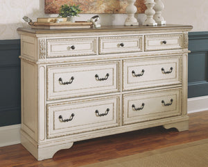 Realyn Dresser