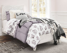 Paxberry Bedroom Set