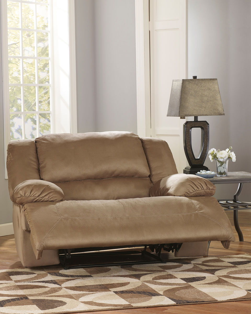 Hogan Oversized Recliner