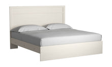 Stelsie Panel Bed