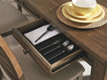 Flynnter Dining Room Set