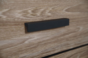 Harlinton Chest of Drawers
