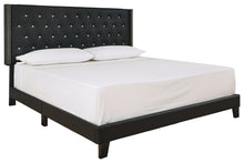 Vintasso Upholstered Bed