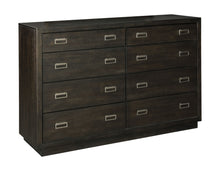 Hyndell Dresser