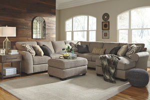 Pantomine Living Room Set