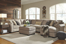 Pantomine Living Room Set