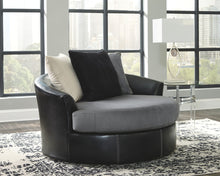 Jacurso Living Room Set