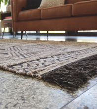 Kylin Medium Rug