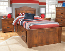 Barchan Panel Bed with Trundle