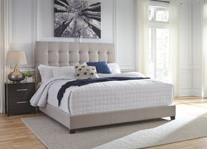 Dolante Upholstered Bed