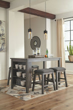 Caitbrook Dining Room Set