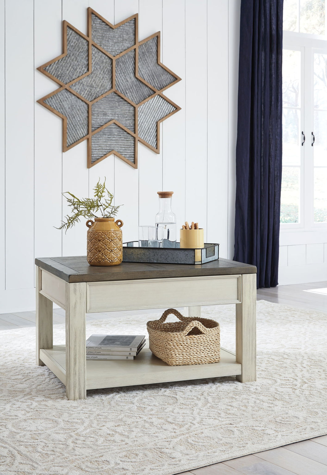 Bolanburg Coffee Table with Lift Top