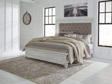 Kanwyn Panel Bed