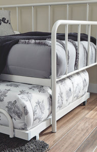 Trentlore Metal Day Bed with Platform