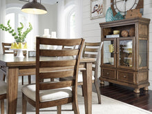 Flynnter Dining Room Set