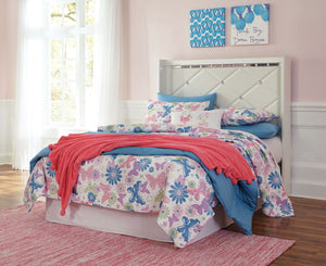 Dreamur Bedroom Set