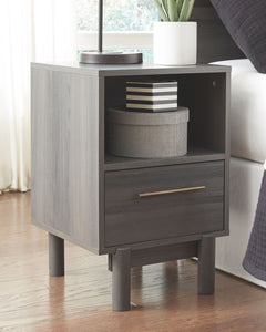 Brymont Nightstand