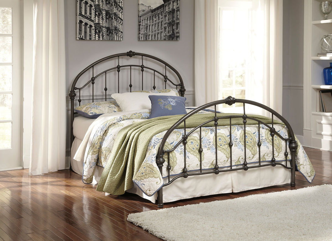 Nashburg Metal Bed