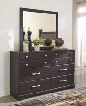 Reylow Bedroom Set