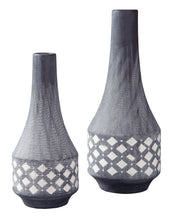 Dornitilla Vase (Set of 2)