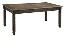 Tyler Creek Dining Room Set
