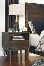 Kisper Nightstand