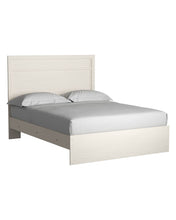 Stelsie Panel Bed