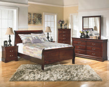 Alisdair Sleigh Bed