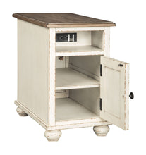 Realyn Chairside End Table